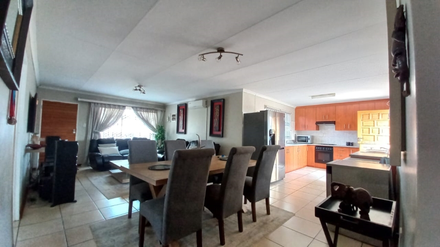 To Let 3 Bedroom Property for Rent in Mandela View Free State